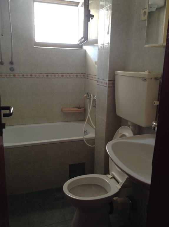 Kuca Tomovic Hotel Budva Ngoại thất bức ảnh