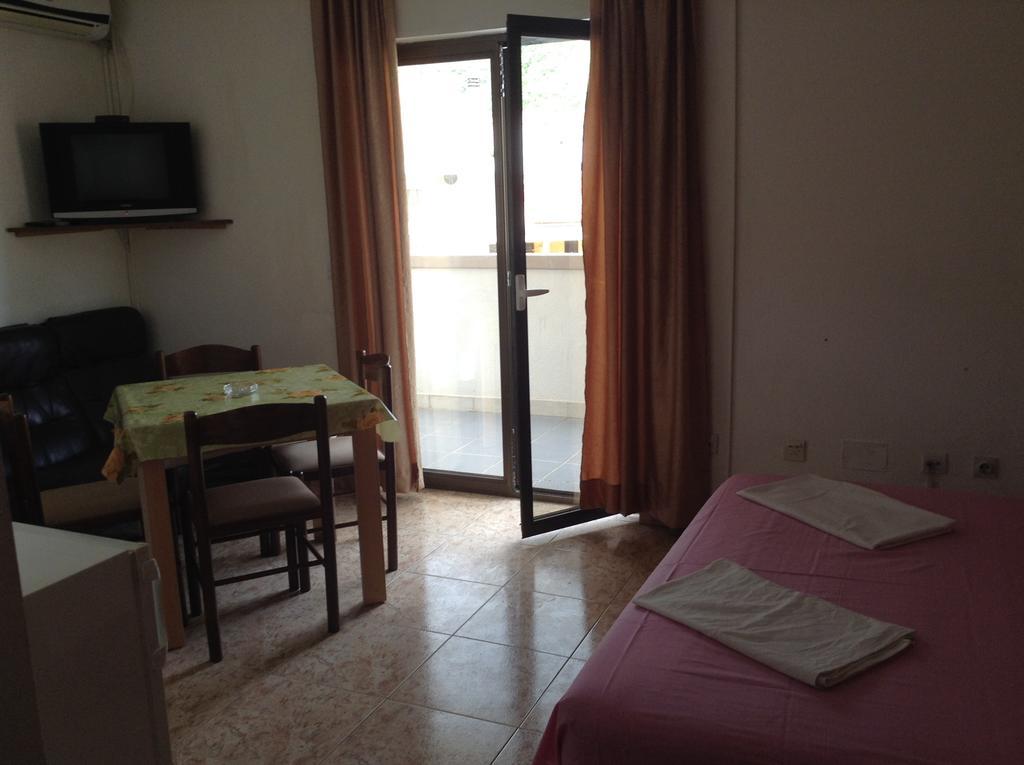 Kuca Tomovic Hotel Budva Ngoại thất bức ảnh