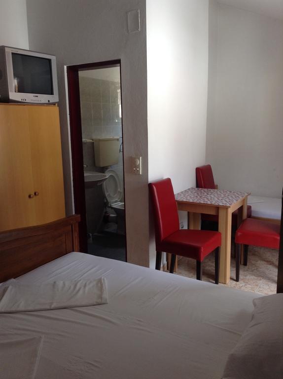 Kuca Tomovic Hotel Budva Ngoại thất bức ảnh
