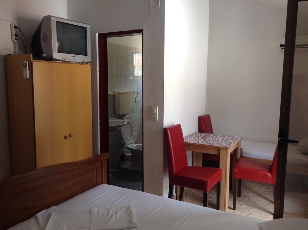Kuca Tomovic Hotel Budva Ngoại thất bức ảnh