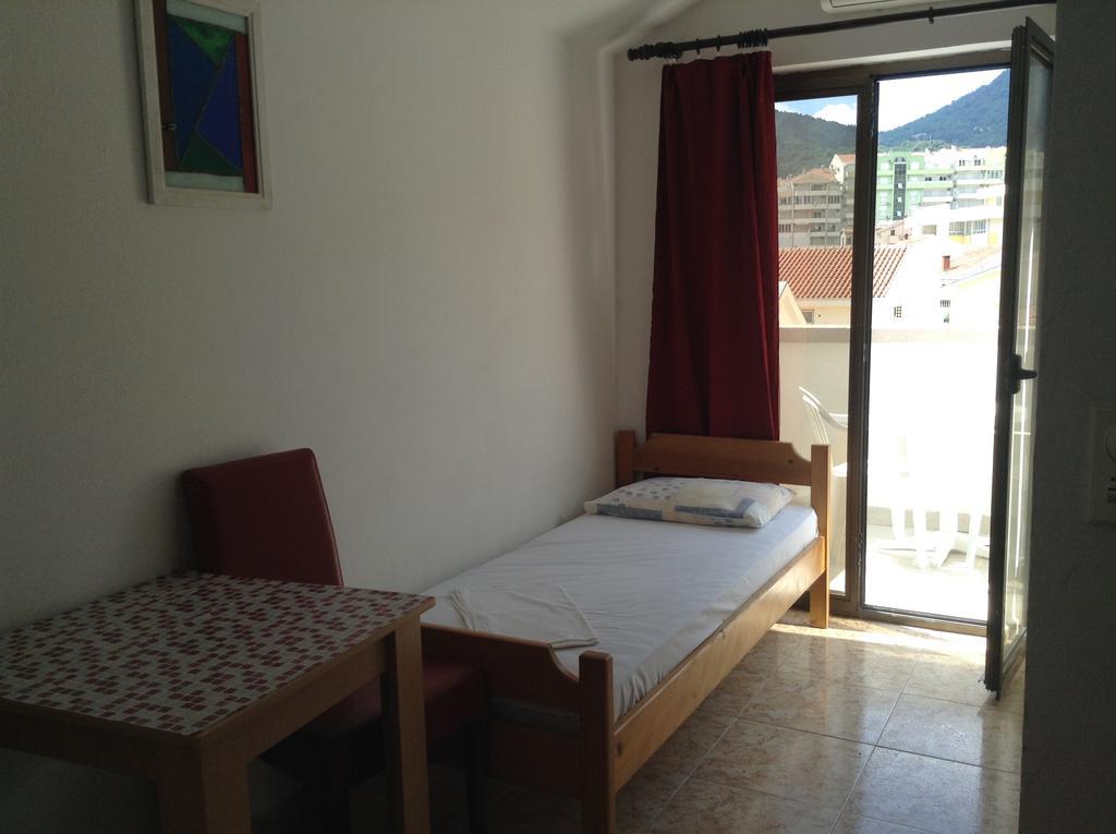 Kuca Tomovic Hotel Budva Ngoại thất bức ảnh