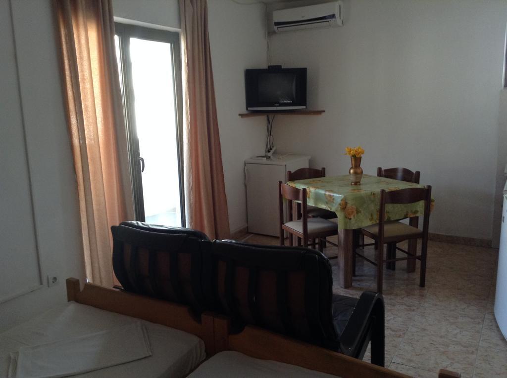 Kuca Tomovic Hotel Budva Ngoại thất bức ảnh