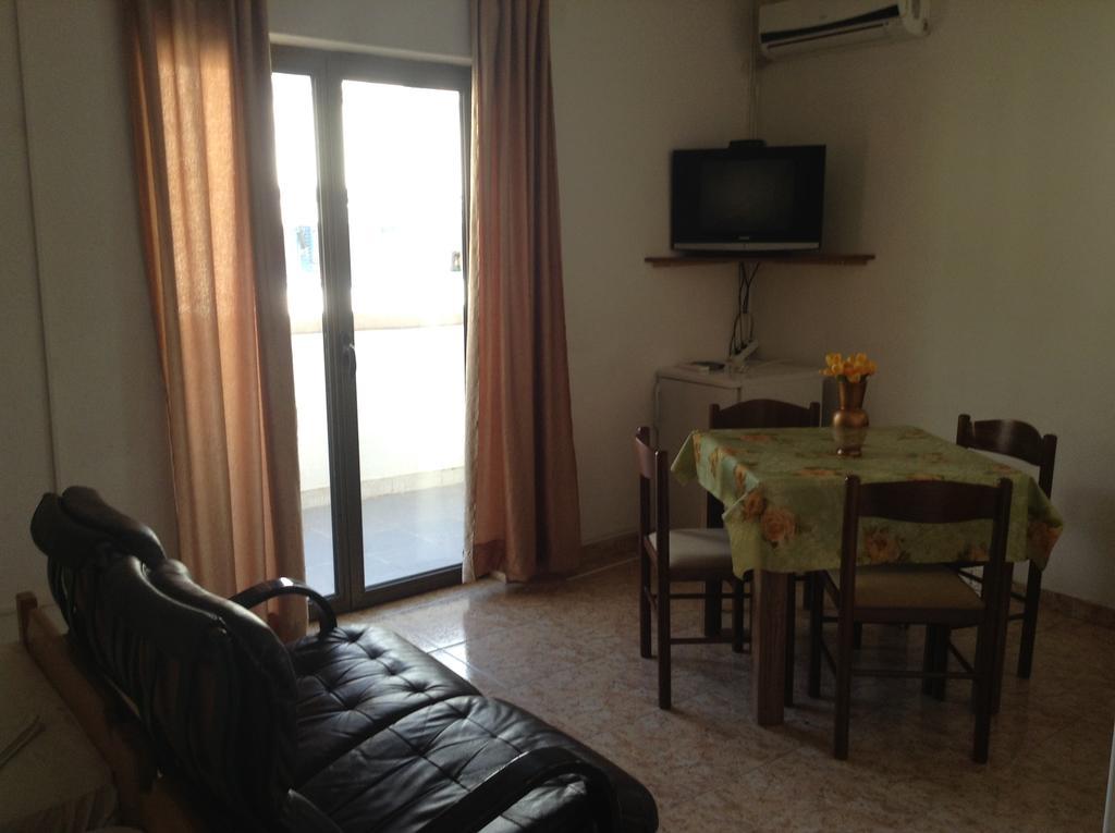 Kuca Tomovic Hotel Budva Ngoại thất bức ảnh